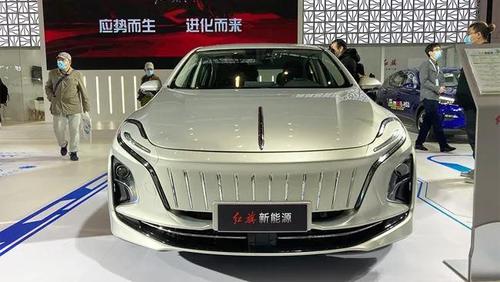 Hồng Kỳ E-QM5 thế hệ mới chính thức quay trở lại sàn đấu