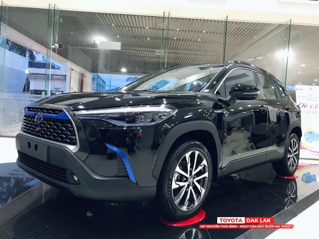 COROLLA CROSS PHIÊN BẢN HYBRID