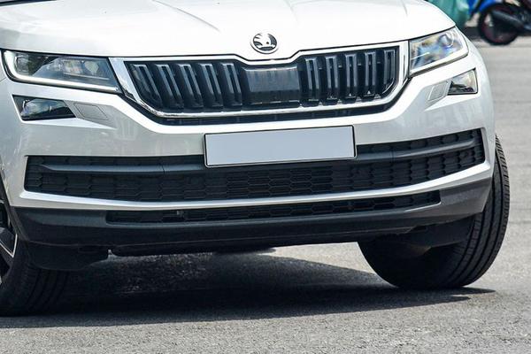Skoda Kodiaq bị bắt gặp trên đường phố Hà Nội