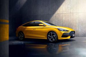 Thương hiệu MG Motor vừa ra mắt sedan MG 5