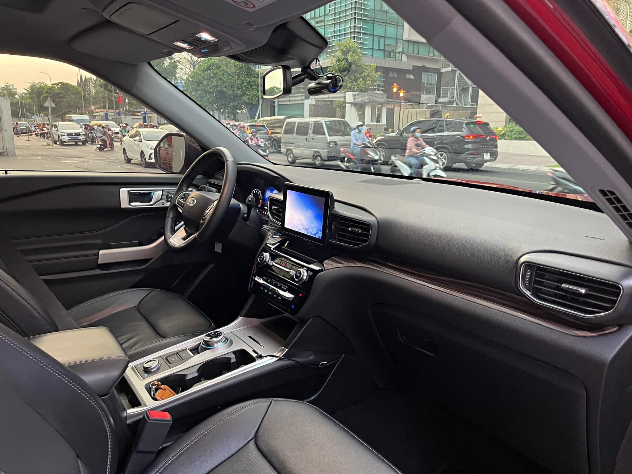 ??EXPLORER LIMITED 2.3L 10AT 4WD  ??