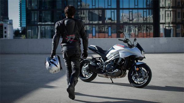 Ảnh Suzuki Katana 2021, công suất 147 mã lực