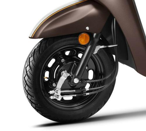 Honda Activa 6G được ra mắt để kỉ niệm 20 năm dòng xe này được trình làng tại Ấn Độ