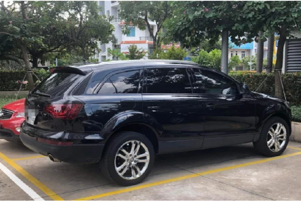 Audi Q7 chạy gần 15 năm giá 499 triệu ở Sài Gòn, liệu có đáng mua ?