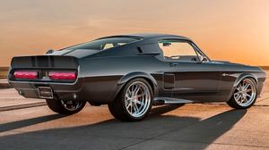 Shelby GT500CR quái vật 810 HP với thân bằng sợi carbon gây sốc