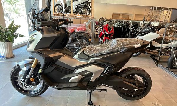 Xe tay ga địa hình hầm hố Honda X-ADV 750 2023 về Việt Nam