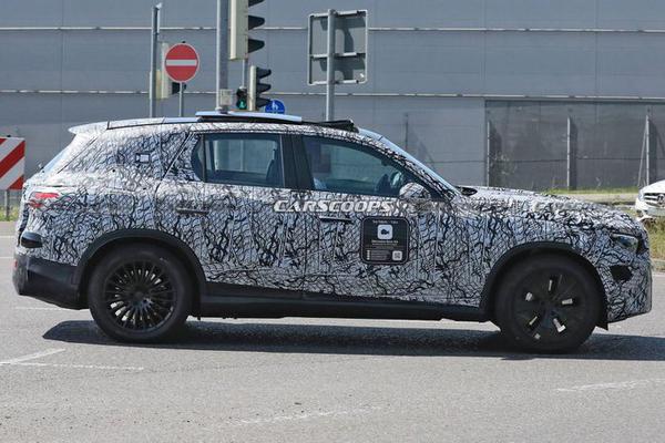 Mercedes GLC 2022 chạy thử nghiệm trên phố, nhiều chi tiết giống S-Class