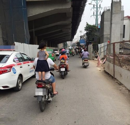 Ảnh cười xe cộ