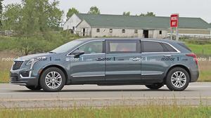 Cadillac XT5 phiên bản xe tang sắp ra mắt với 6 cửa gây chú ý