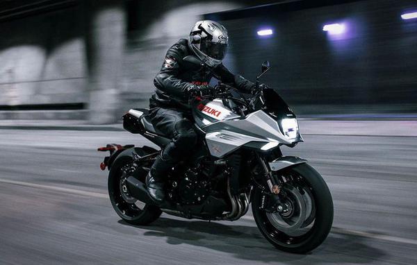 Suzuki Katana 2021 với động cơ 999cc ra mắt tại Malaysia