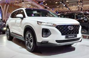 Hyundai SantaFe vừa được giảm 50 triệu đồng với phiên bản máy dầu đặc biệt