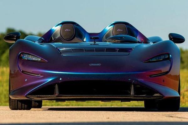 McLaren Elva với vẻ ngoài màu sắc được định giá gần 65 tỷ đồng