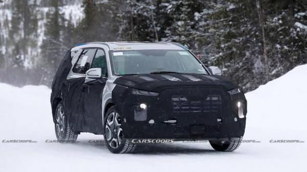 Hyundai Palisade 2023 chạy thử nghiệm, được trang bị lưới tản nhiệt mới