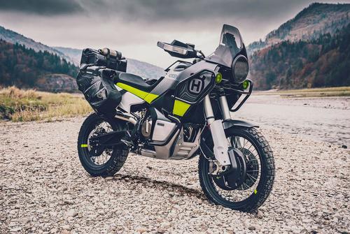 Loạt hình ảnh Husqvarna 901 Norden trên đường chạy thử