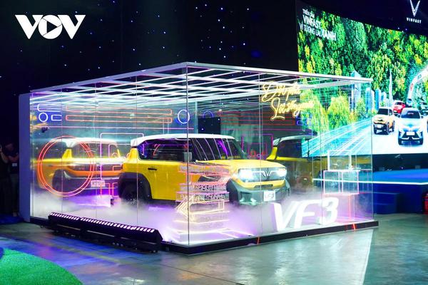 Ra mắt VinFast VF 3 phong cách SUV cỡ nhỏ việt dã