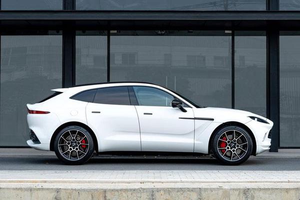 Top 10 SUV nhanh nhất thế giới