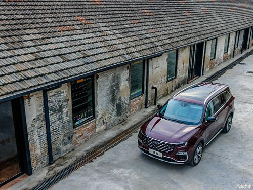 Ford Equator 2021 lộ thêm hình ảnh và thông số kỹ thuật đáng chú ý