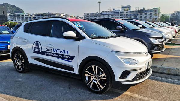 Thiếu linh kiện, VinFast VF e34 chỉ bán hơn 400 xe trong tháng 4/2022