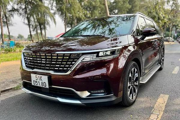 Kia Carnival 2022 đã qua sử dụng rao bán giá hơn 1,5 tỷ ở TP.HCM
