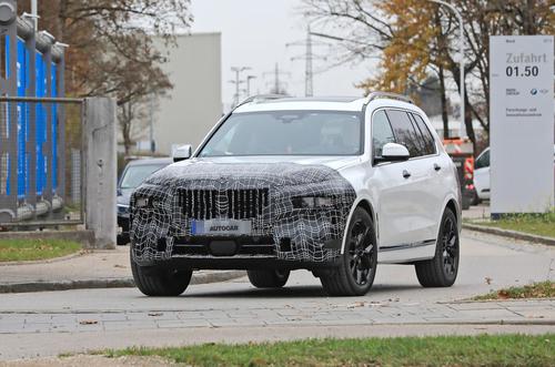 Bắt gặp SUV hạng sang BMW X7 chạy thử nghiệm trên đường