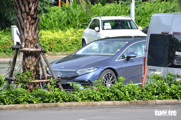 Mercedes-Benz EQS lần đầu xuất hiện ở Việt Nam, "ngôi sao sáng" tại VMS 2022