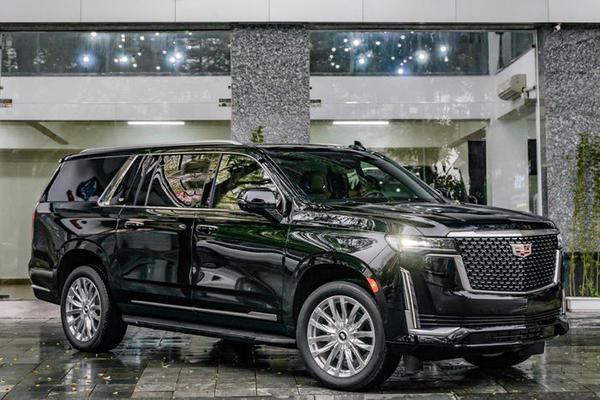 Cadillac Escalade ESV Premium Luxury 2022 vừa về Việt Nam, sang trọng từ trong ra ngoài