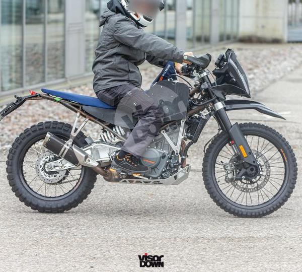 KTM 390 Enduro lộ diện, được cải thiện khả năng off-road