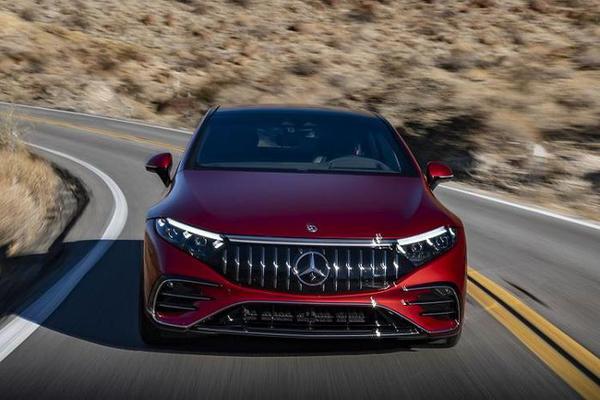Chi tiết Mercedes-AMG EQS 53 với giá bán khoảng 4,76 tỷ đồng