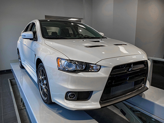 Mitsubishi Lancer Evolution phiên bản cuối cùng rao bán với giá hơn 2,7 tỷ đồng