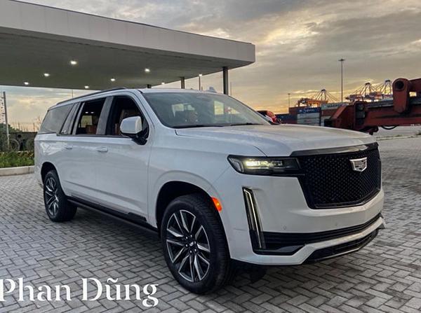 Cadillac Escalade ESV Sport đầu tiên về Việt Nam, ngoại hình siêu sang giá hơn 12 tỷ đồng