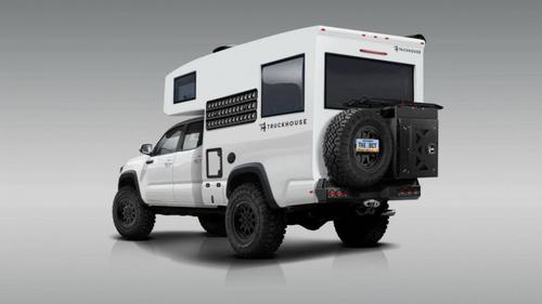 Khi Toyota Tacoma trở thành "ngôi nhà di dộng", phục vụ cho nhu cầu cắm trại