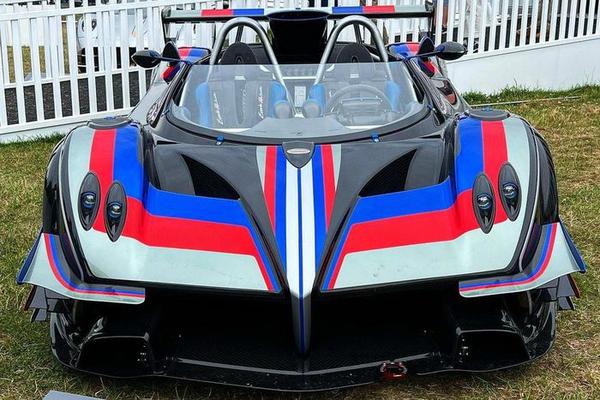 Khám phá siêu phẩm độc nhất thế giới Pagani Zonda Revo Barchetta