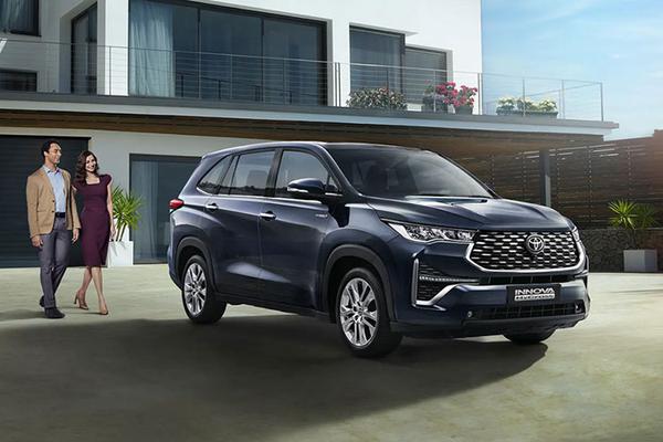 Khách hàng đặt Toyota Innnova 2023 có thể chờ tới 1 năm?