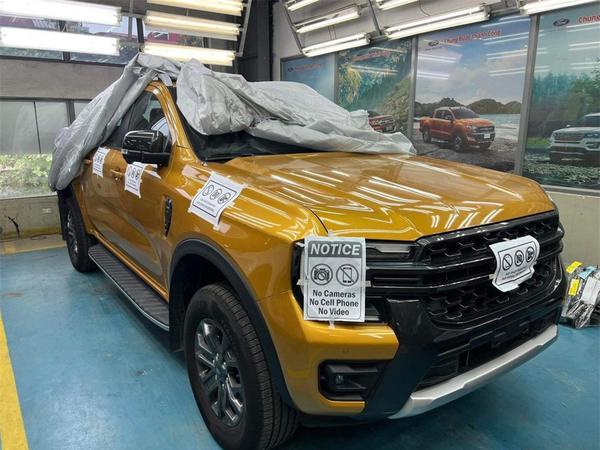 Ford Ranger 2022 bị bán kèm "lạc" thêm 60 triệu đồng phụ kiện dù chưa ra mắt