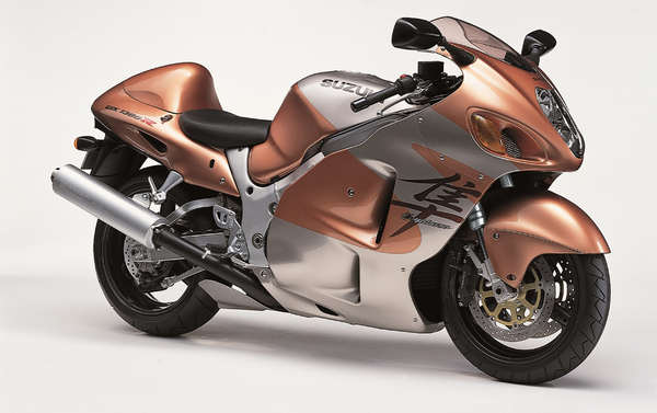 Tại sao Suzuki Hayabusa là mẫu mô tô huyền thoại của thế giới?