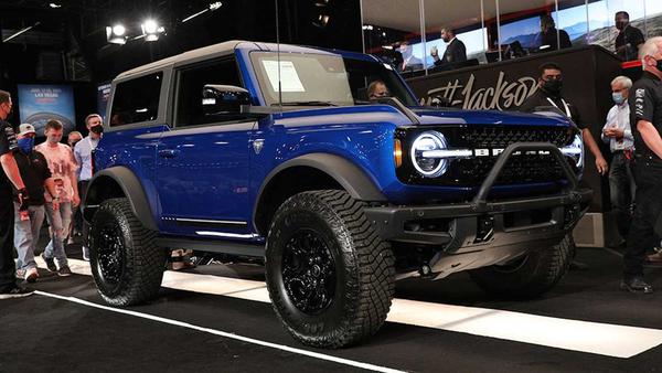 Ford Bronco 2021 sở hữu mã VIN 001 được bán đấu giá hơn 1 triệu đô