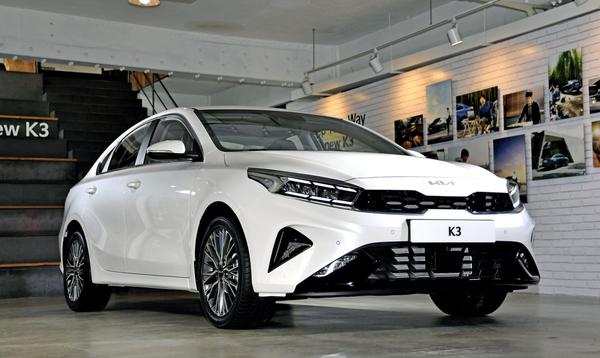 Kia Cerato 2021 chính thức ra mắt, được bổ sung biến thể hatchback GT mạnh mẽ