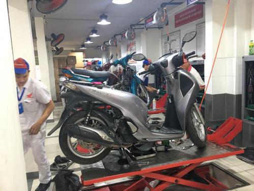 Xe máy và mô tô trong tương lai sẽ phải được đưa đi kiểm định khí thải