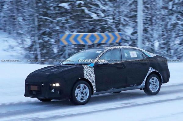 Hyundai Accent 2023 chạy thử nghiệm với một số thay đổi về ngoại hình