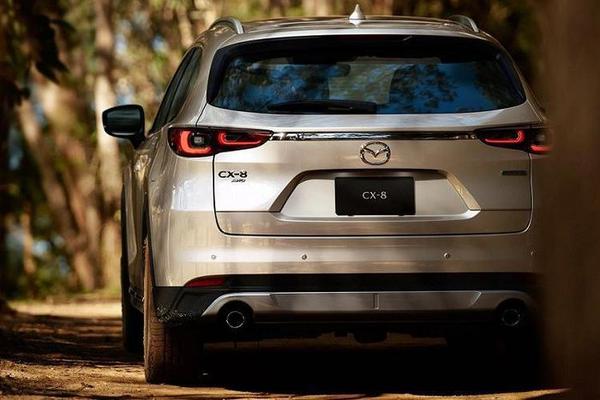 Mazda CX-8 2023 trình làng, giá chỉ từ 503 triệu đồng