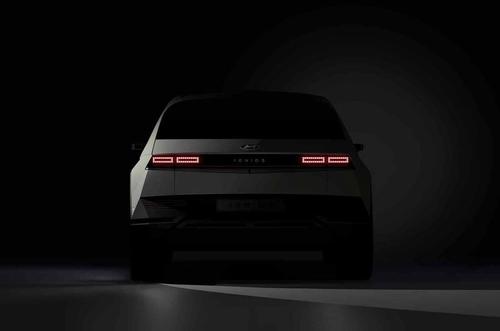 Hyundai bất mí chiếc xe đầu tiên Ioniq 5 EV mới trước khi ra mắt
