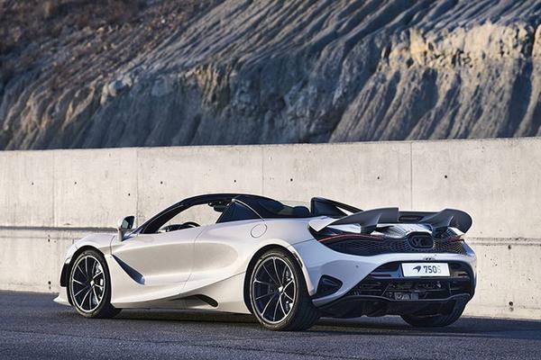 Chiêm ngưỡng siêu phẩm McLaren 750S 2024 giá 7,6 tỷ đồng