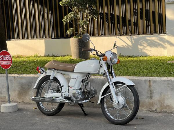 Huyền thoại Honda Benly 50S có tuổi đời 25 năm tuổi giá 168 triệu đồng