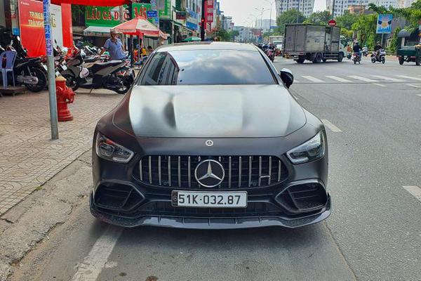 Ngắm nhìn Mercedes-AMG GT 53 Brabus duy nhất tại Việt Nam