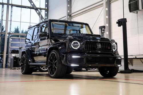 Chiếc xe độc nhất thế giới Brabus G V12 900 đầu tiên được giao hàng