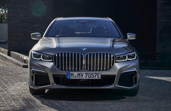 BMW 740Le xDrive M Sport chính thức ra mắt Malaysia với ngoại hình thể thao hơn
