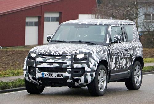 Land Rover Defender 2022 sở hữu động cơ mới với sức mạnh lên đến 400 mã lực