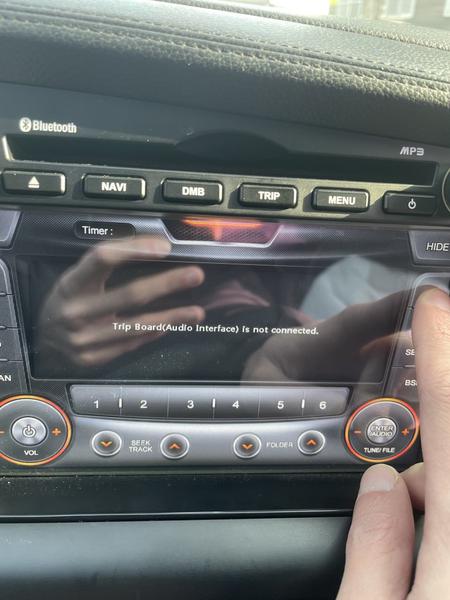 Xe Kia báo lỗi màn hình trip board (audio interface) is not connected