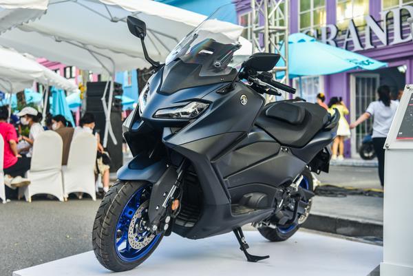 Ngắm xe ga cỡ lớn Yamaha TMAX 560 có giá hơn 400 triệu đồng tại Việt Nam