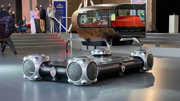 Mẫu xe độc đáo được trang bị lốp hình cầu